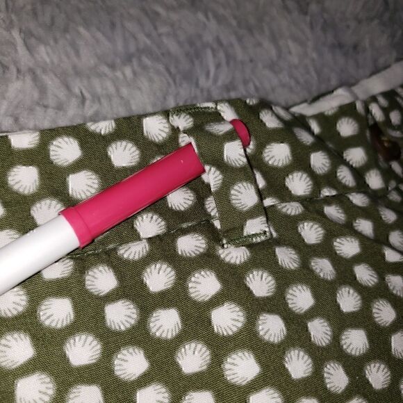 OLD NAVY Olive Green & White Seashell Shorts - Picture 7 of 11